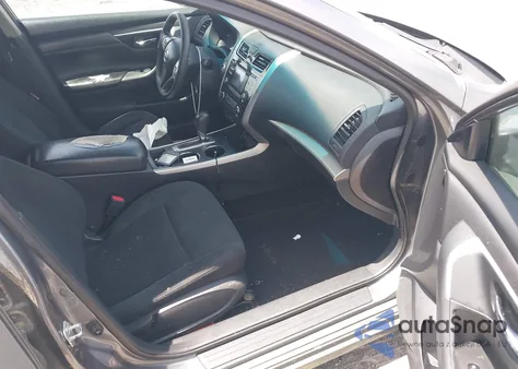 2015 Nissan Altima 2.5 S из США, поврежденный, VIN 1N4AL3AP3FC483764